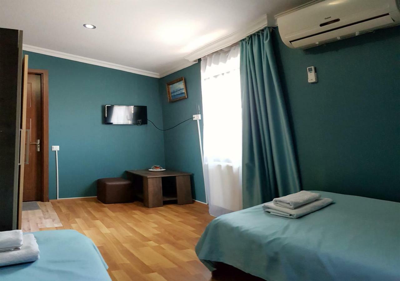 Bonus Hotel Tbilisi Exterior foto